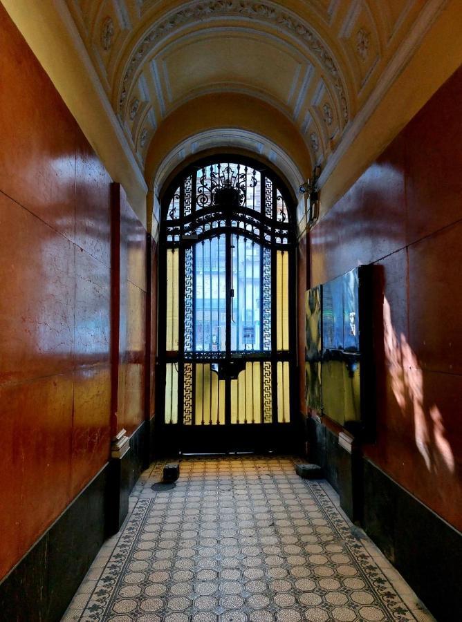 K89 Designer Studio Budapest Luaran gambar
